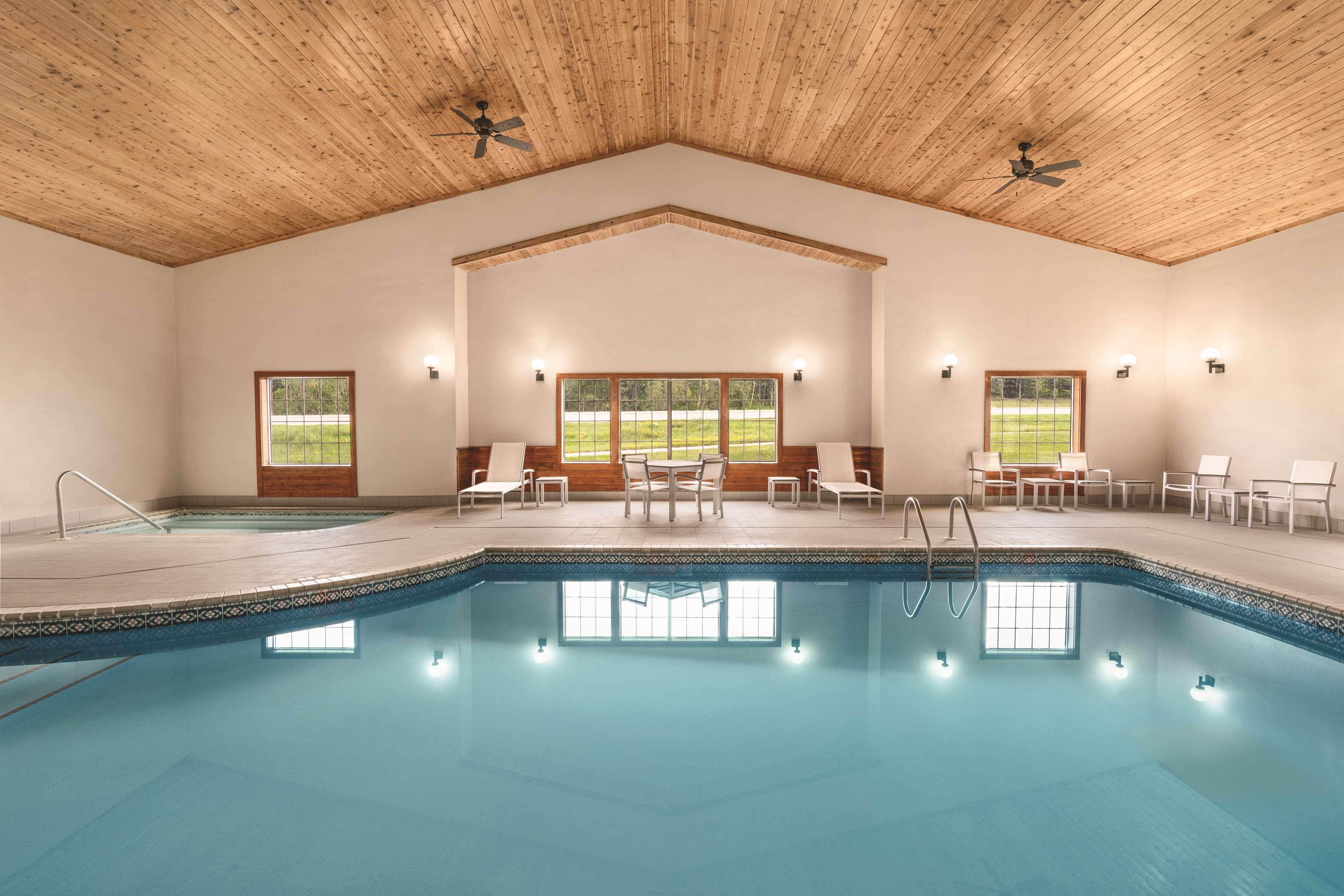 Country Inn & Suites By Radisson, Detroit Lakes, Mn Exteriér fotografie
